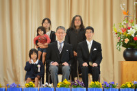 ⑧